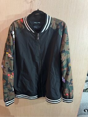 Paisley & Gray Black Bomber Jacket with Camouflage Butterfly Sleeves Size XL
